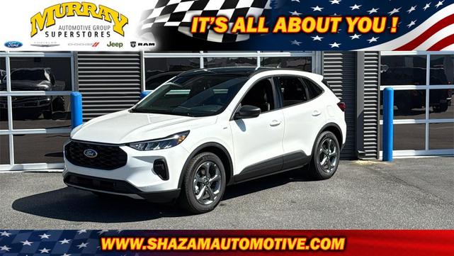 Photo of 2025 Star White Metallic Tri-Coat Ford Escape