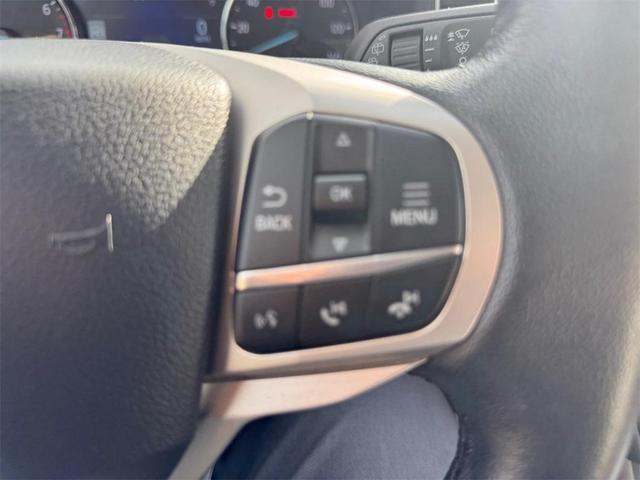 Photo of 2023 Oxford White Ford Explorer