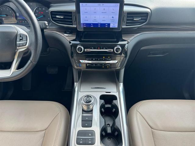 Photo of 2023 Oxford White Ford Explorer