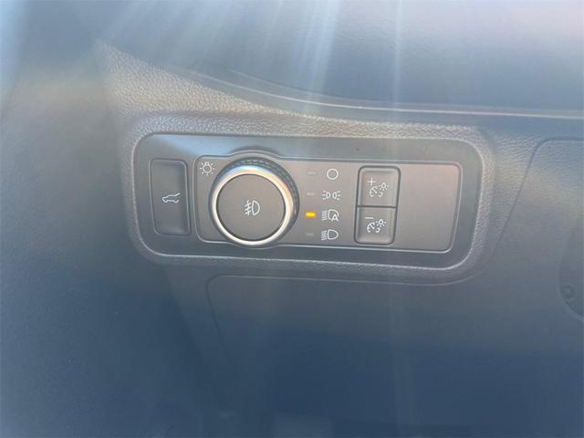 Photo of 2025 Star White Metallic Tri-Coat Ford Explorer