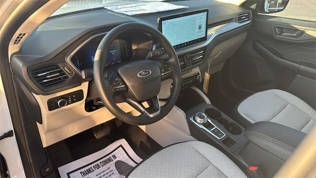 Photo of 2025 Oxford White Ford Escape