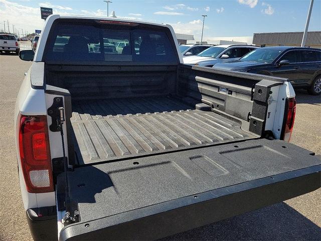 Photo of 2022 White Honda Ridgeline