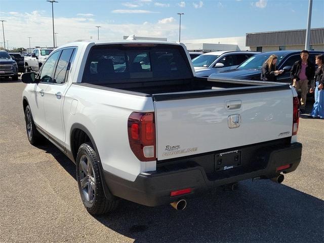Photo of 2022 White Honda Ridgeline