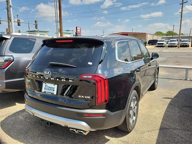 Photo of 2020 Ebony Black Kia Telluride