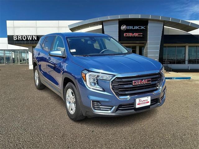 Photo of 2024 Metallic GMC Terrain