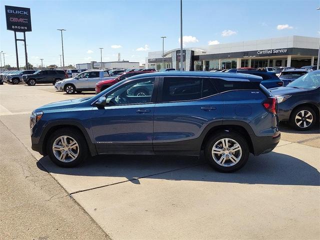 Photo of 2024 Metallic GMC Terrain