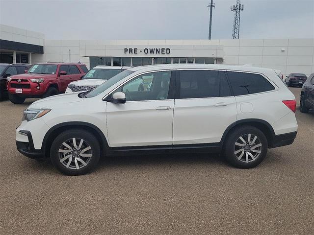 Photo of 2021 White Honda Pilot