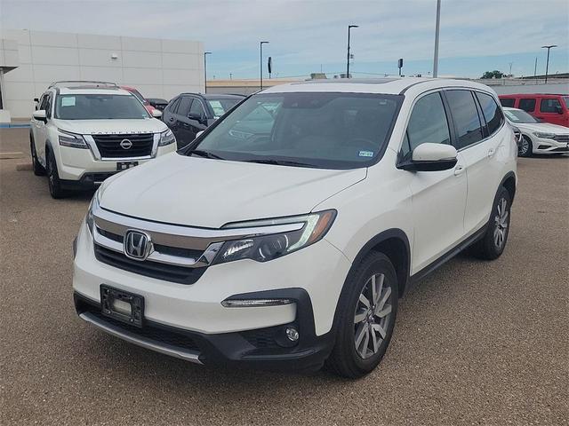 Photo of 2021 White Honda Pilot