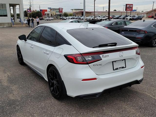 Photo of 2023 White Honda Civic