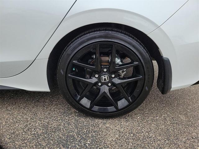 Photo of 2023 White Honda Civic
