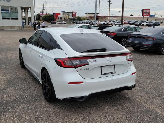Photo of 2023 White Honda Civic