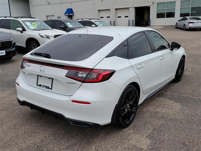 Photo of 2023 White Honda Civic