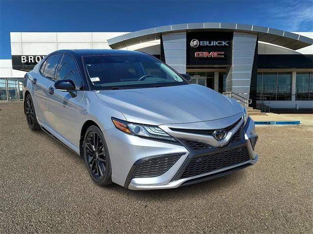 Photo of 2024 Gray Toyota Camry