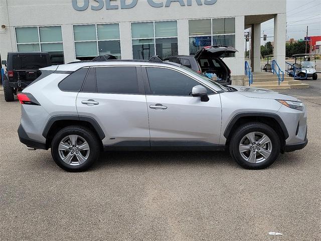 Photo of 2022 Silver Toyota RAV4 Hybrid