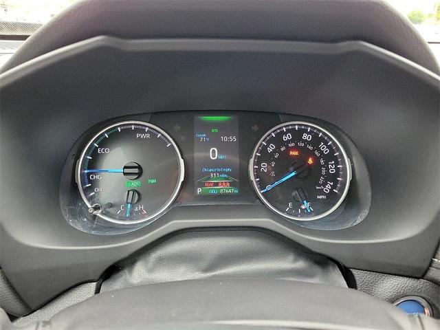 Photo of 2022 Silver Toyota RAV4 Hybrid