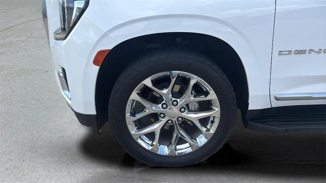 Photo of 2021 Summit White GMC Yukon