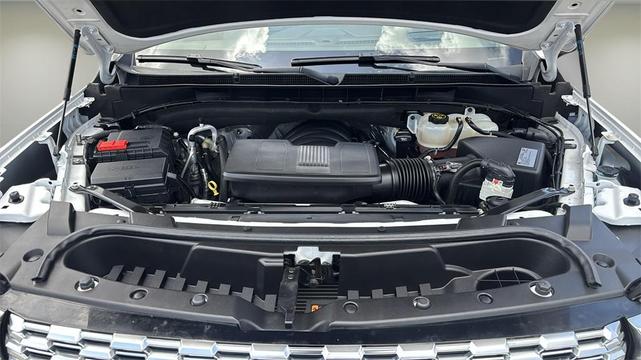 Photo of 2021 Summit White GMC Yukon