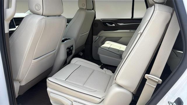 Photo of 2021 Summit White GMC Yukon
