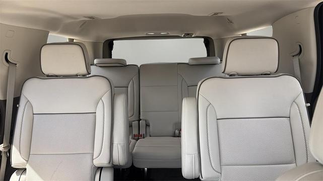 Photo of 2021 Summit White GMC Yukon