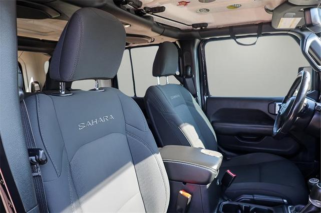 Photo of 2019 Black Clearcoat Jeep Wrangler Unlimited