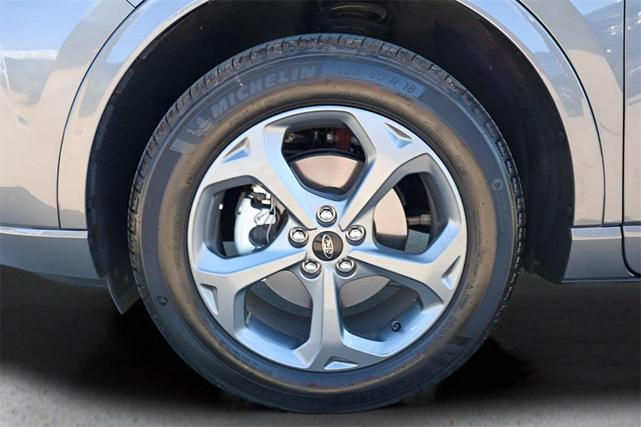 Photo of 2024 Carbonized Gray Metallic Ford Escape