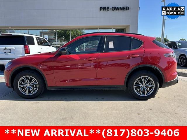 Photo of 2024 Rosso Alfa Romeo Stelvio