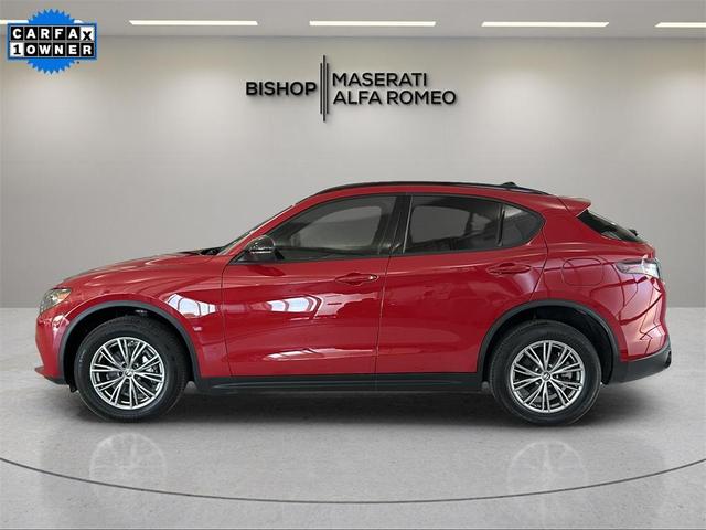 Photo of 2024 Rosso Alfa Romeo Stelvio
