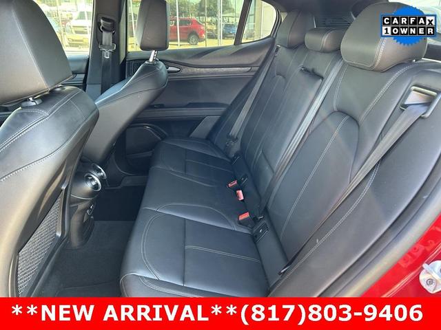 Photo of 2024 Rosso Alfa Romeo Stelvio