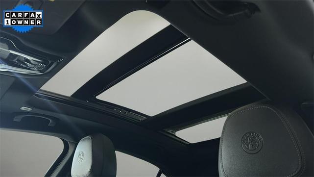 Photo of 2024 Rosso Alfa Romeo Stelvio