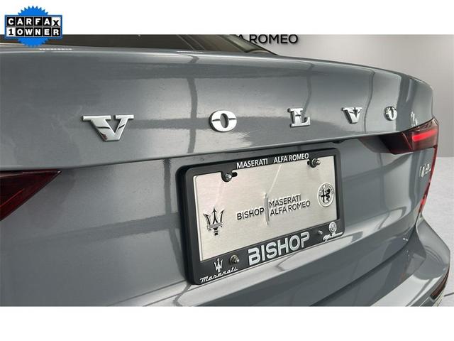 Photo of 2024 Thunder Gray Metallic Volvo S60