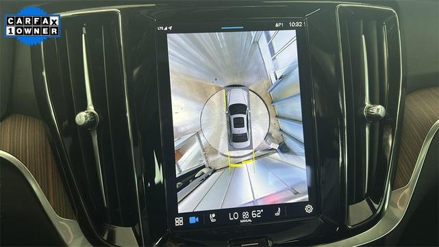 Photo of 2024 Thunder Gray Metallic Volvo S60