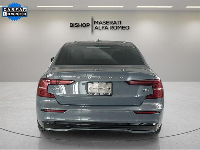 Photo of 2024 Thunder Gray Metallic Volvo S60