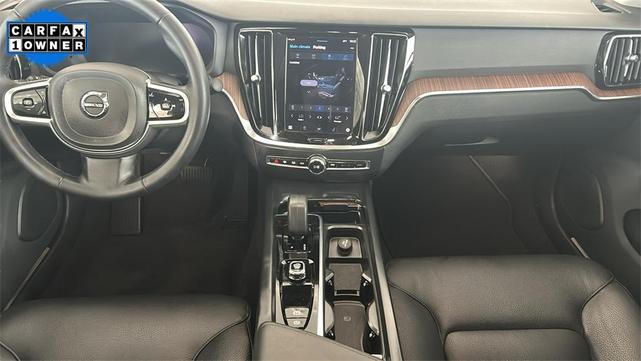 Photo of 2024 Thunder Gray Metallic Volvo S60