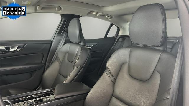 Photo of 2024 Thunder Gray Metallic Volvo S60
