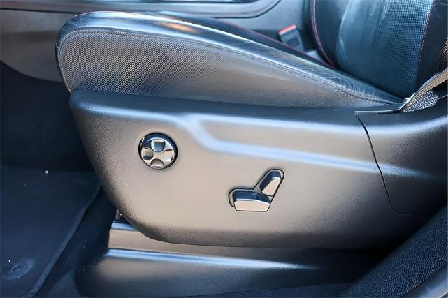 Photo of 2023 DB Black Crystal Clearcoat Dodge Durango