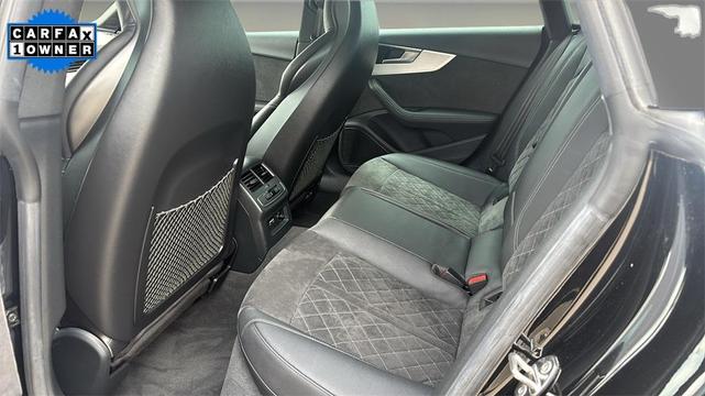 Photo of 2021 Mythos Black Metallic Audi S5