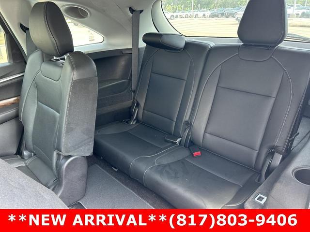 Photo of 2019 White Diamond Pearl Acura MDX