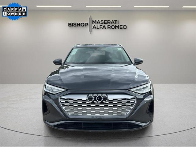 Photo of 2024 Manhattan Gray Metallic Audi Q8 e-tron