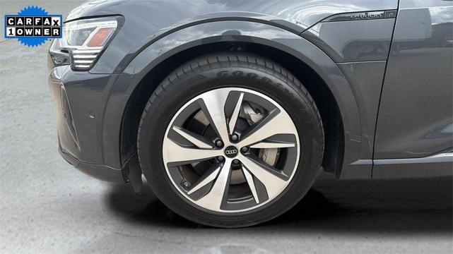 Photo of 2024 Manhattan Gray Metallic Audi Q8 e-tron