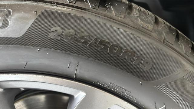 Photo of 2018 Nero Ribelle Mica Maserati Levante