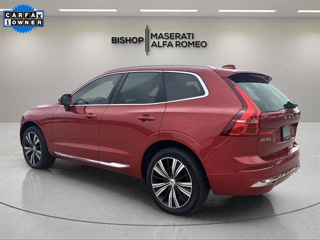 Photo of 2022 Fusion Red Metallic Volvo XC60