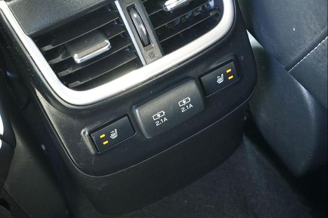 Photo of 2022 Crystal White Pearl Subaru Outback