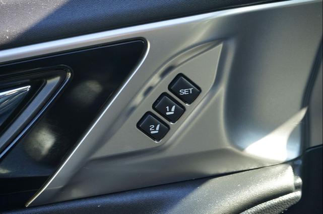Photo of 2022 Crystal White Pearl Subaru Outback