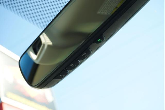 Photo of 2022 Crystal White Pearl Subaru Outback