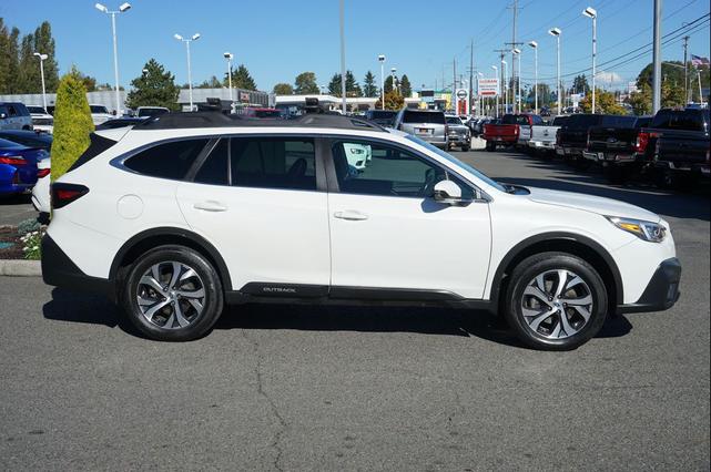 Photo of 2022 Crystal White Pearl Subaru Outback