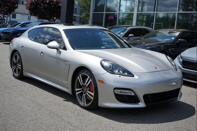 Photo of 2012 silver Porsche Panamera