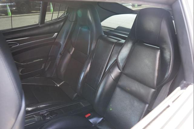 Photo of 2012 silver Porsche Panamera