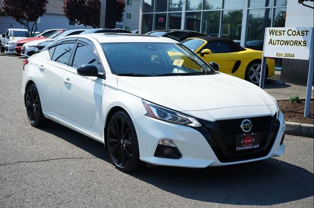Photo of 2022 Pearl White Tricoat Nissan Altima