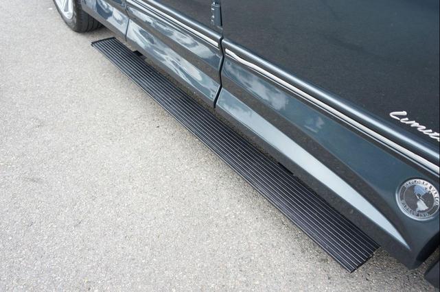 Photo of 2017 gray GMC Savana 2500