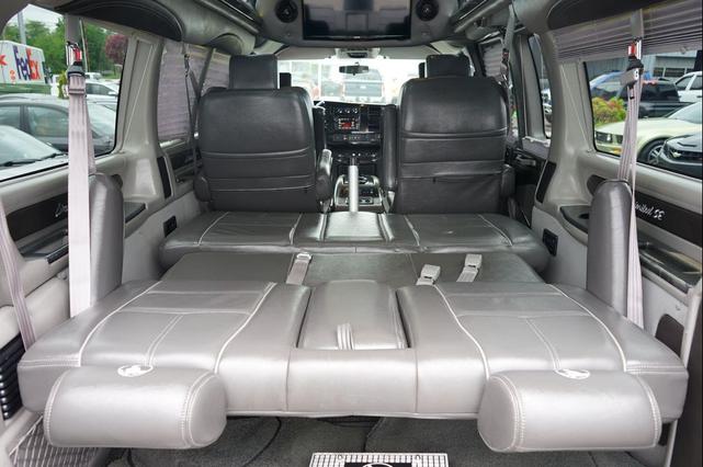 Photo of 2017 gray GMC Savana 2500